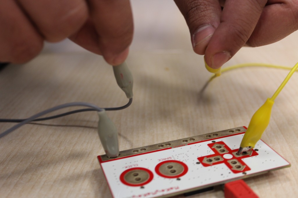 Makey-Makey - Le circuit électrique est fermé