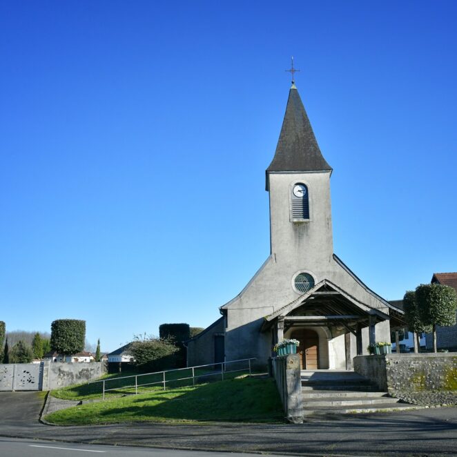 Vue du centre d'Abidos, commune très rurale avec son église