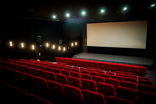 Ciné-Ovni : Reflet dans un diamant mort - ORTHEZ
